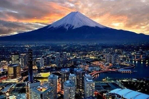 tokio-skyline-ajoure-travel