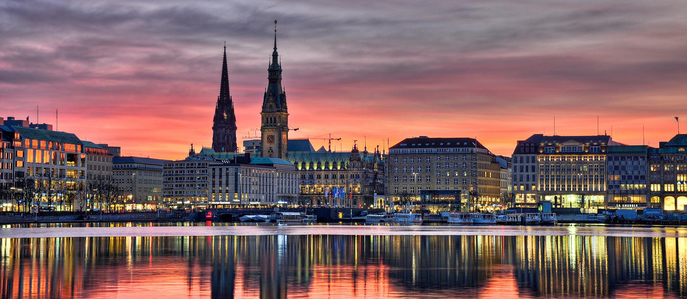 Alster Hamburg abends