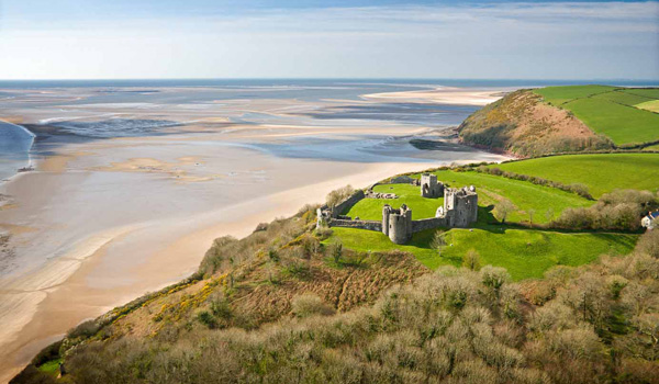 llansteffan_castle_co_visit_wales_p-ajoure-travel