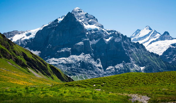 Alpen-ajoure-travel