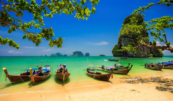 Bali-Strand-ajoure-travel