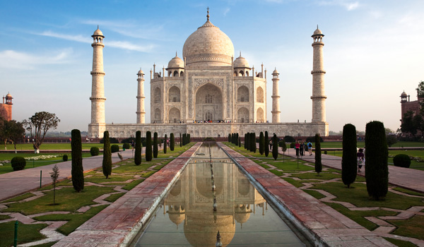 Taj-Mahal-ajoure-travel