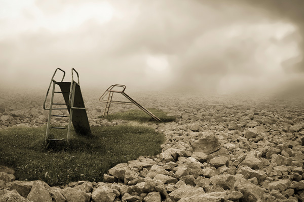 verlassener-Spielplatz-ajoure-travel