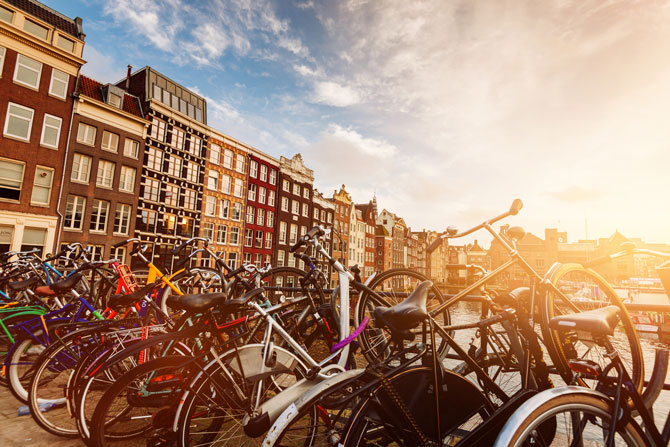 Amsterdam mit dem Fahrrad erkunden