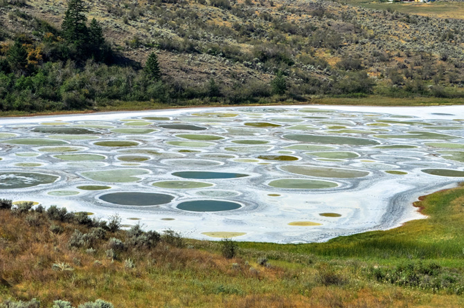 Spotted Lake, Kanada