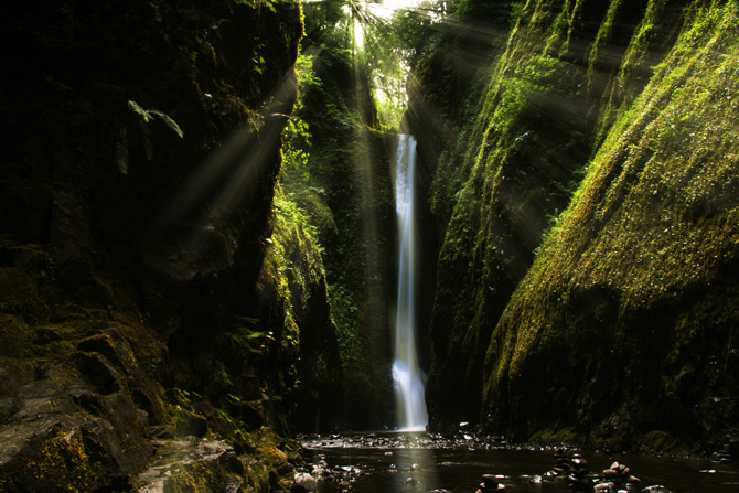 Wasserfall in Oregon Oneonta Gorge