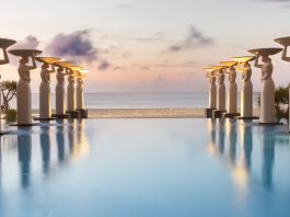 The Mulia Oasis Pool