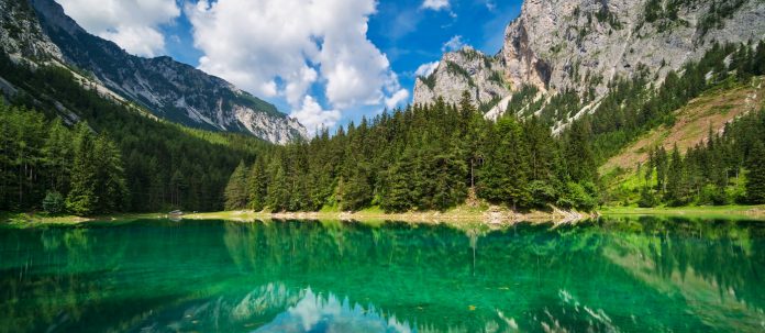 Header-Grüner-See-Österreich-AdobeStock_208978040-Digitalpress Grüner See in Österreich