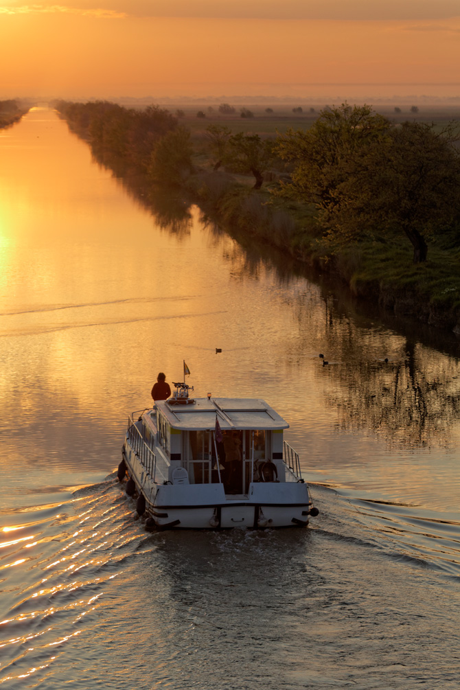 Locaboat Canal du Midi Sunset