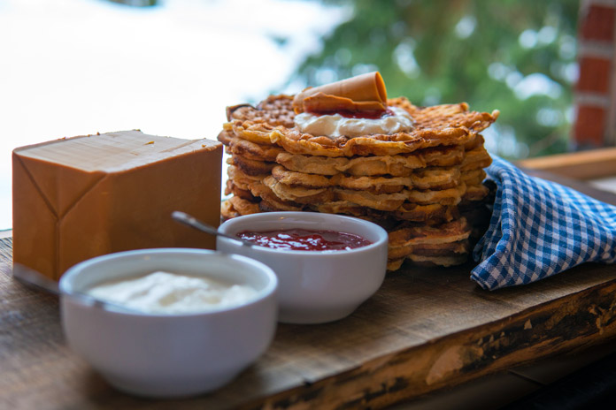 Norwegische Waffeln mit Brunost