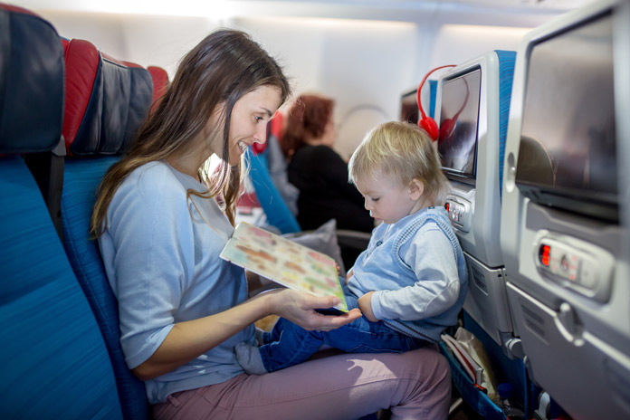 Fliegen mit Kleinkind - die richtige Unterhaltung