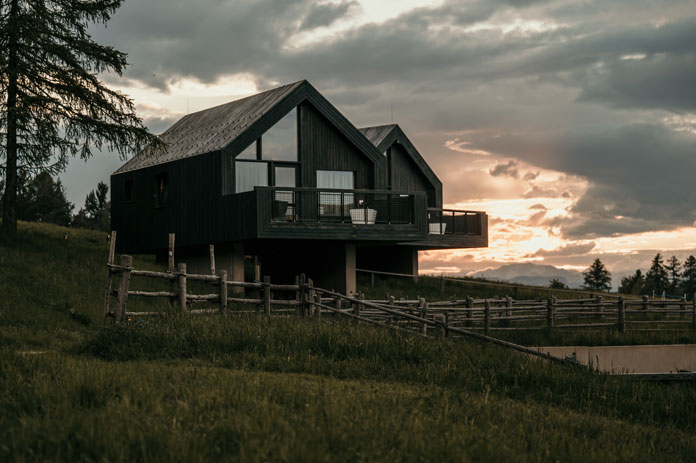 Hotel Pfoesl Waldchalet